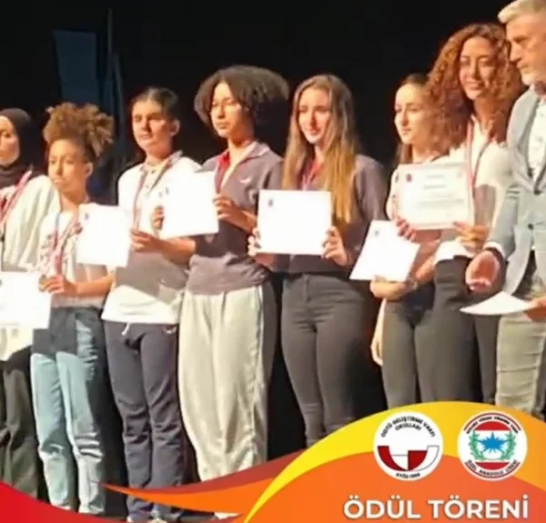 İzmit İlçe Milli Eğitim Ödülleri
